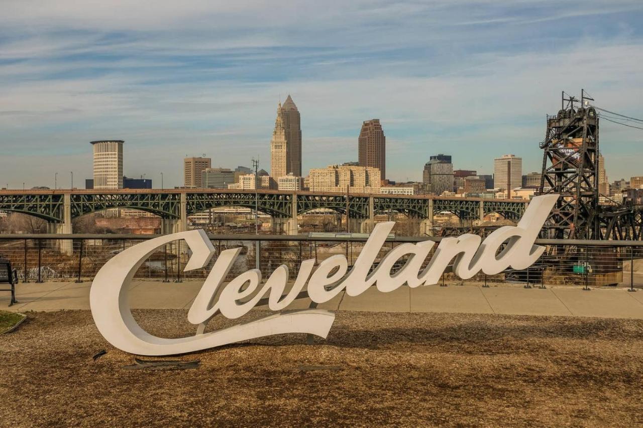 Appartement Frontdesk Waterfront Apts Downtown Cleveland Extérieur photo